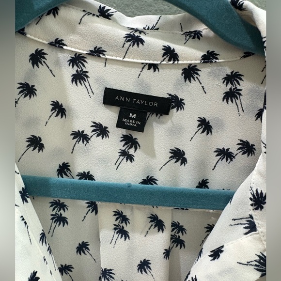 Ann Taylor Black and White Palm Print Blouse - Picture 4 of 5